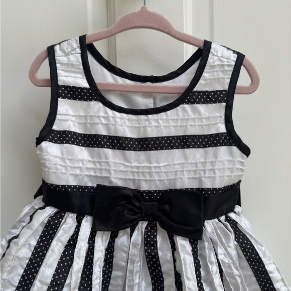 NWOT Jona Michelle 3T Girls Black and White Stripe Formal Sleeveless Dress - Picture 2 of 6